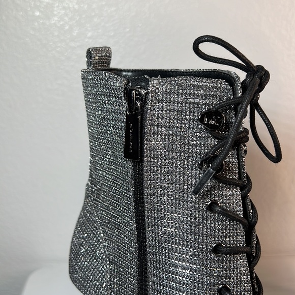 Women’s Michael Kors sparkle for days combat boots, size 5.5 - Picture 3 of 16